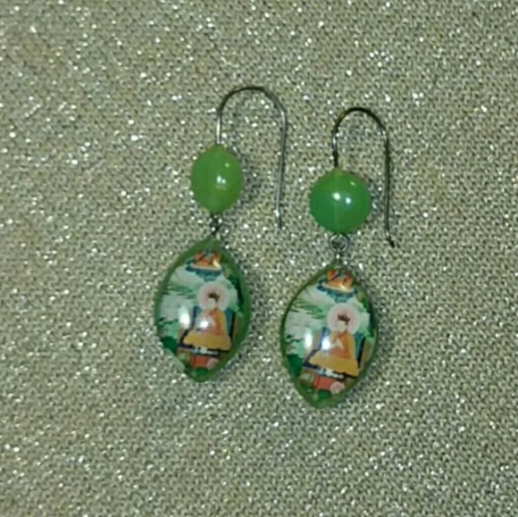 Jade Earrings from Beijing - Picture 2 of 4